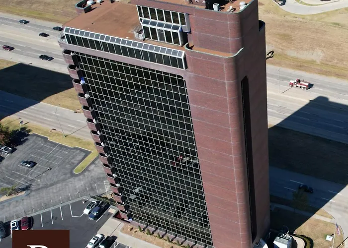 Modern With Panoramic Views Aparthotel Tulsa