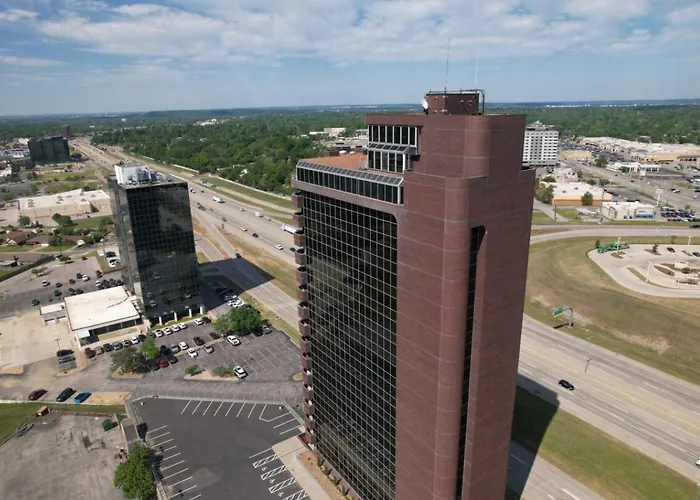 Modern With Panoramic Views 3* Tulsa